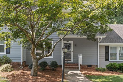 6402 Meadow View Dr, Raleigh, NC, 27609-3549 | Card Image