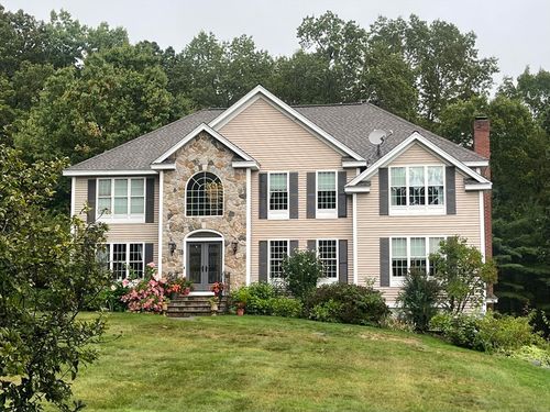 15 Applewood Rd., Windham, NH, 03087 | Card Image