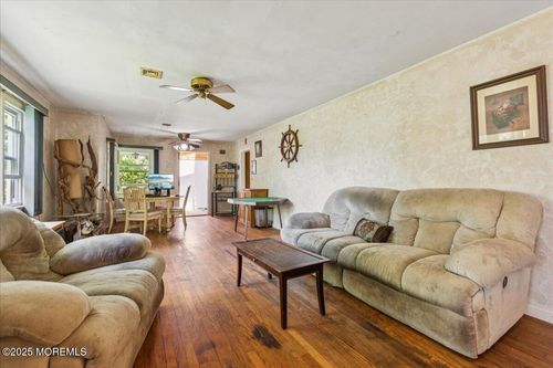 10 Windsor Ter, Neptune City, NJ, 07753-6406 | Card Image