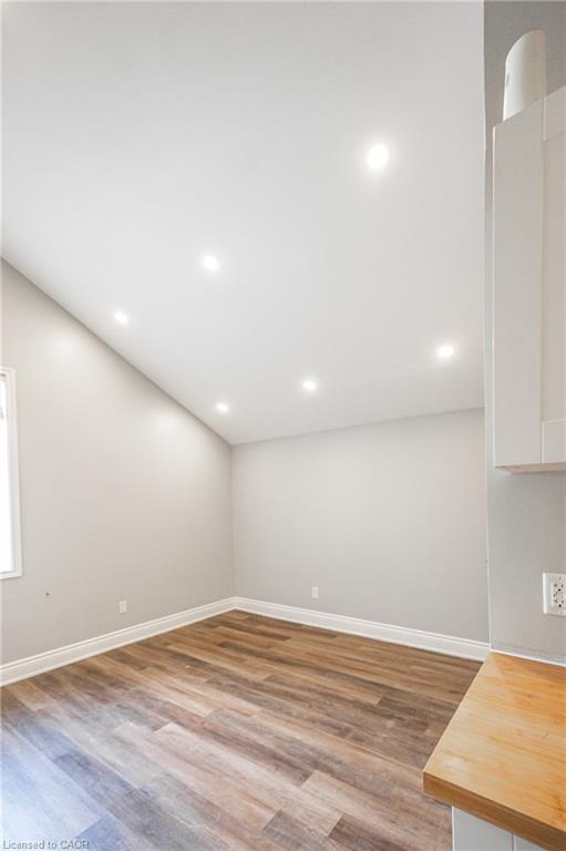 Residential Lease in Hamilton 4
