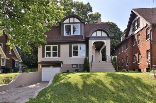2915 Fischer Pl, Cincinnati, OH, 45211-7108 | Card Image