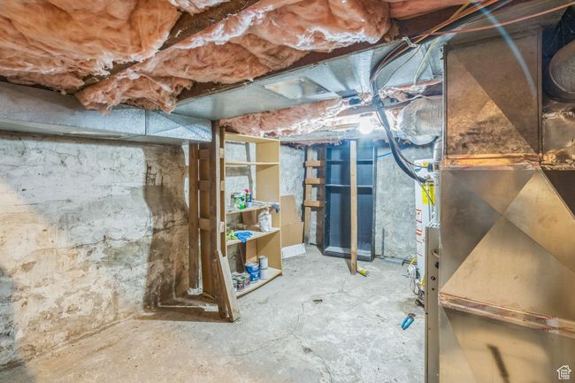 Unfinished basement, potentially nice place for storage. | Image 21
