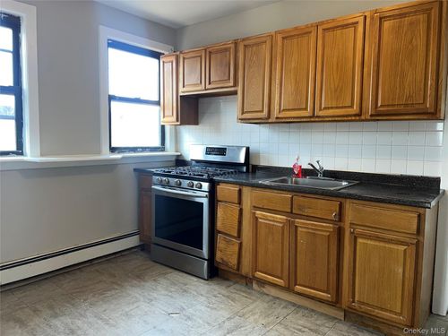 second-floor-299 E. Third Street, Mount Vernon, NY, 10553 | Card Image