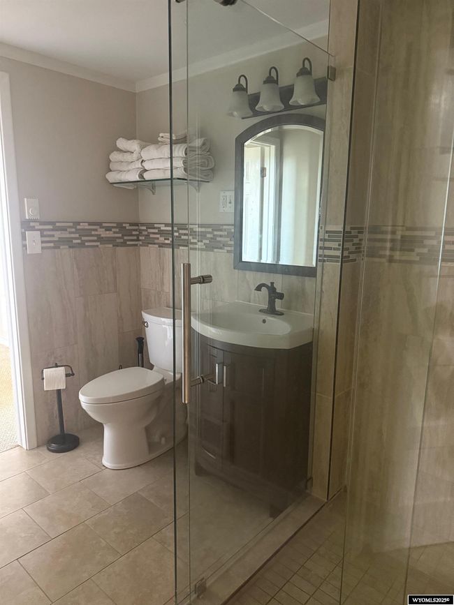 1317 W Walnut St, House other with 5 bedrooms, 1 bathrooms and null parking in Rawlins WY | Image 26