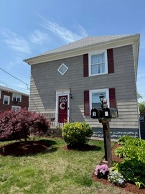 2-75 Slater Park Ave, Pawtucket, RI, 02861-2909 | Card Image