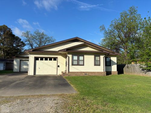 310 E Elm Street, Walnut Ridge, AR, 72476 | Card Image