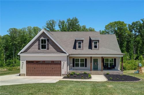 435 Wild Fern Ln, Reidsville, NC, 27320-9762 | Card Image