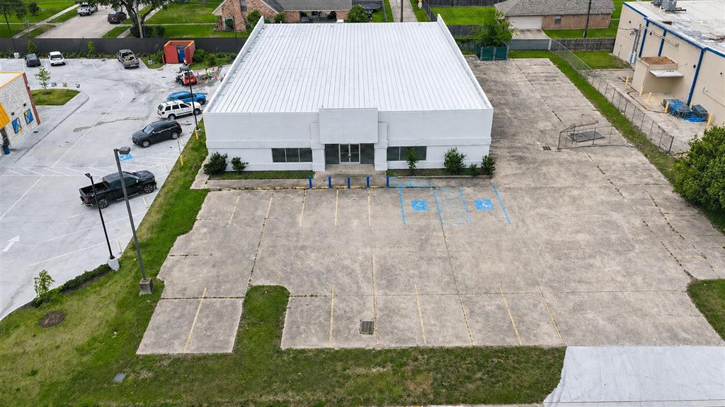 3030 Gerstner Memorial Dr, Lake Charles, LA