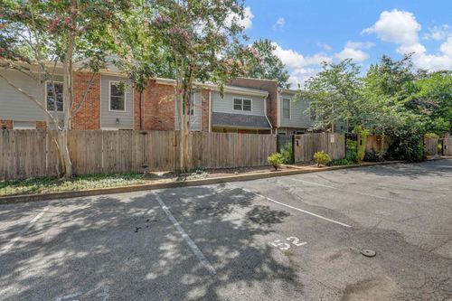 b-698 Hotchkiss Ln, Memphis, TN, 38104-5019 | Card Image