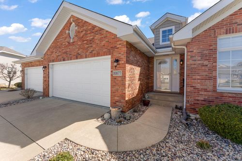 10877 Mathias Dr, Saint John, IN, 46373-8402 | Card Image