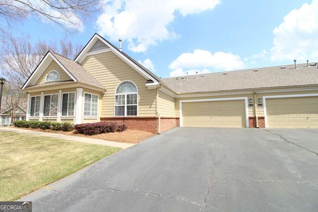 1107 Sweet Apple Cir, Condo with 2 bedrooms, 2 bathrooms and null parking in Alpharetta GA | Image 4