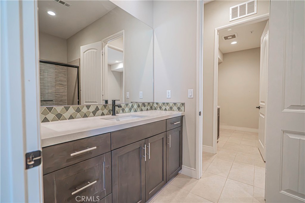 Residential in Palmdale 5