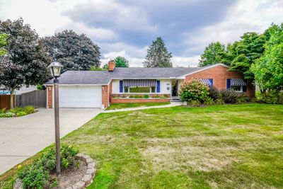 Welcome Home to 2846 Clearview! | Image 1