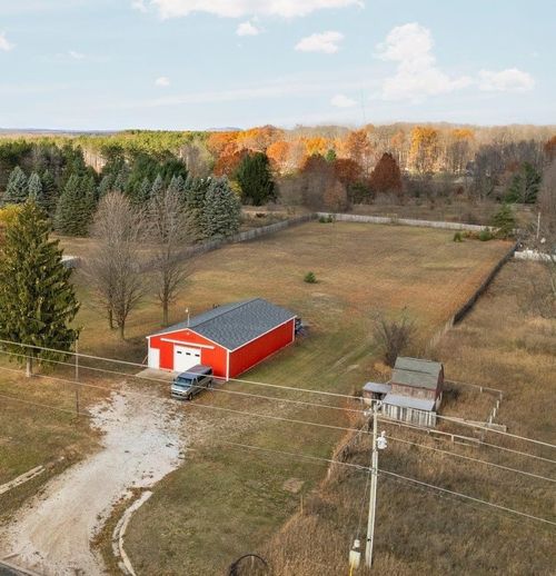 11844 Us Highway 31, Interlochen, MI, 49643-9365 | Card Image