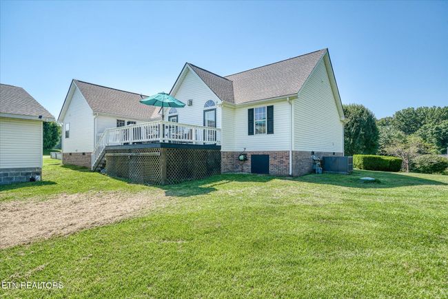 1036 Circle Dr, House other with 3 bedrooms, 2 bathrooms and null parking in Jamestown TN | Image 39