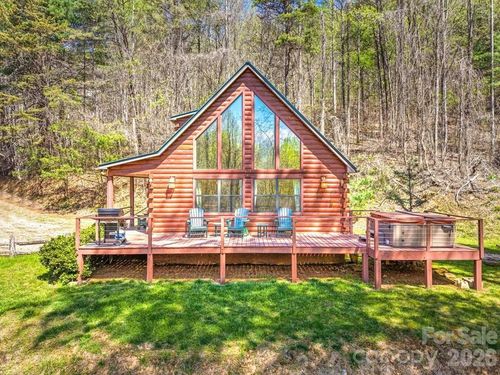 210 Chickadee Dr, Bryson City, NC, 28713-1678 | Card Image