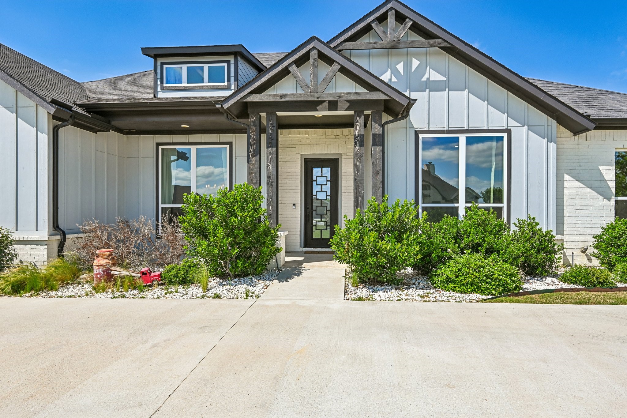 Residential in Godley 4