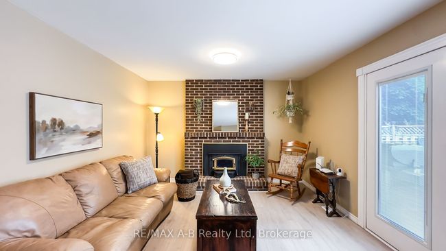 18 Conway Crt, House other with 4 bedrooms, 3 bathrooms and 10 parking in Thamesford ON | Image 13