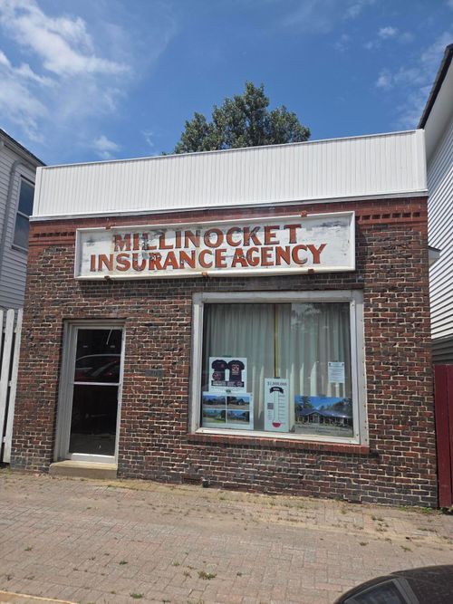 204 Penobscot Avenue, Millinocket, ME, 04462 | Card Image