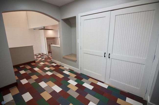Front entry/foyer | Image 10
