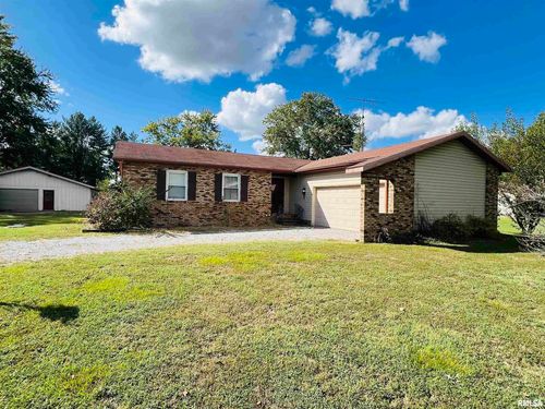 295 Country Acres Road, Eldorado, IL, 62930 | Card Image