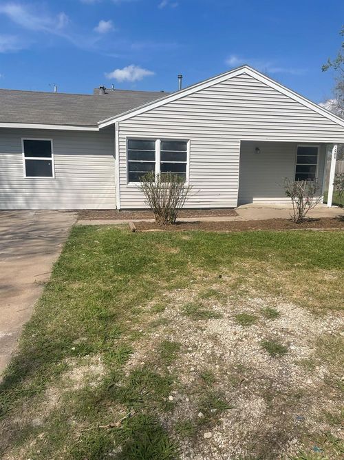 1005 Southampton Street, Angleton, TX, 77515 | Card Image