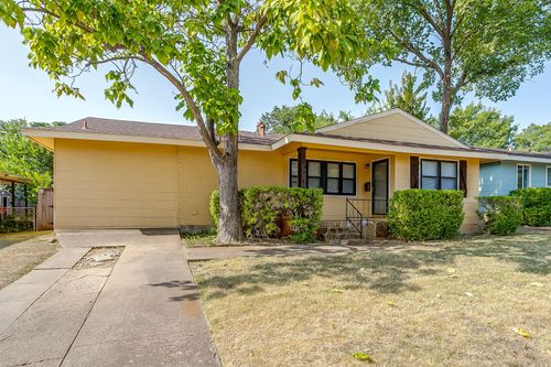 4713 Kilpatrick Ave, Fort Worth, TX, 76107-7227 | Card Image