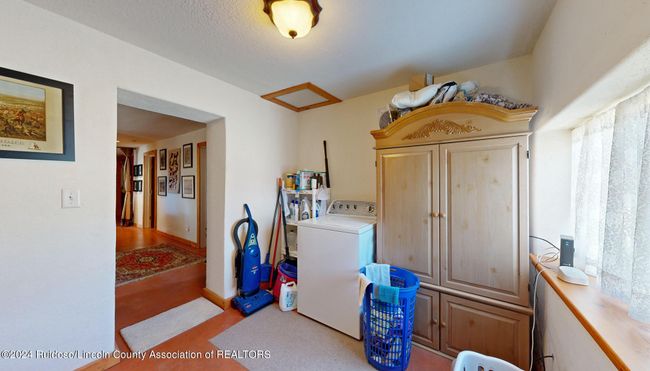 109 E 3 Rd St, House other with 3 bedrooms, 2 bathrooms and null parking in Capitan NM | Image 43