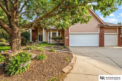 14010 Browne Cir, Omaha, NE, 68164-6086 | Card Image