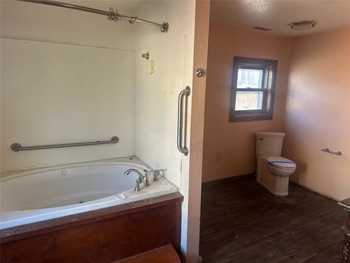 238 S Walnut Street, Colfax, IA, 50054 | Card Image