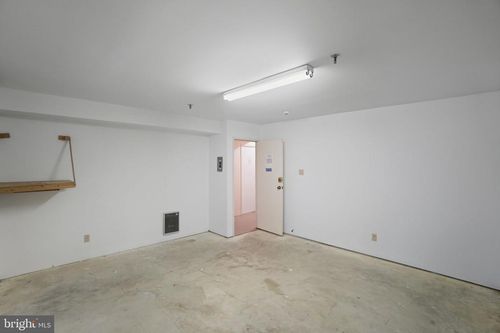 16-6-4990 Sentinel Dr, BETHESDA, MD, 20816-3601 | Card Image