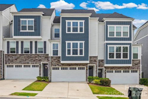 928 Portrush Ln, Tega Cay, SC, 29708-6002 | Card Image