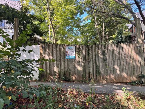 11515 Curzon Rd, Richmond Hill, NY, 11418-3400 | Card Image