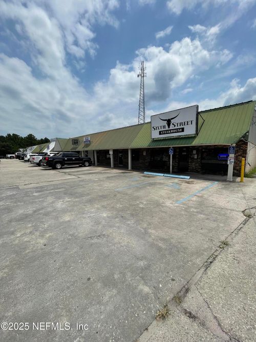 1195 S 6th St, Macclenny, FL, 32063-4620 | Card Image