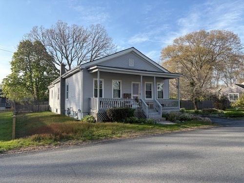 45 Bryant St, Dartmouth, MA, 02747-2807 | Card Image