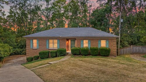 1112 Pepperhill Cir, Lexington, KY, 40502-3802 | Card Image