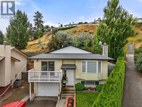 1289 Monashee Crt, Kamloops, BC, V2C6B4 | Card Image