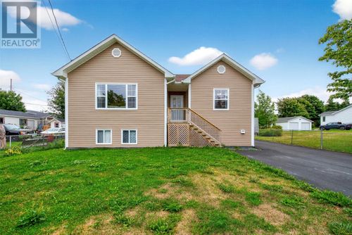 37 White'S Rd, Carbonear, NL, A1Y1A4 | Card Image