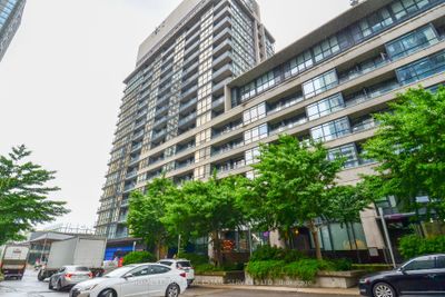 832 - 8 Telegram Mews, Condo with 3 bedrooms, 3 bathrooms and 1 parking in Toronto ON | Image 1