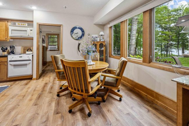 guest living area | Image 46