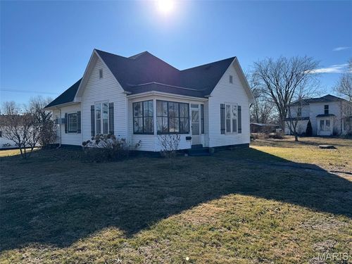 404 W Thompson St, Kahoka, MO, 63445-1547 | Card Image
