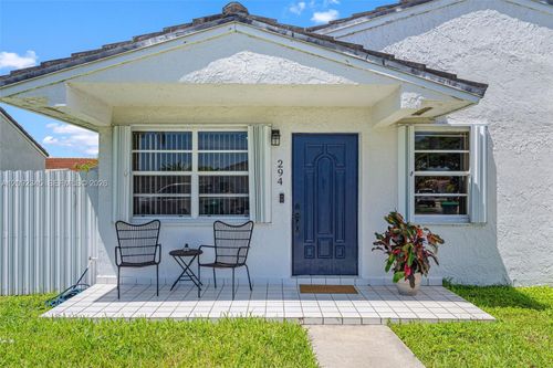 294 Nw 134th Ct, Miami, FL, 33182 | Card Image
