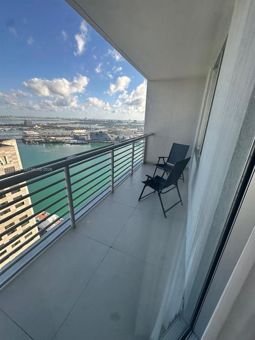 4204-335 S Biscayne Blvd, Miami, FL, 33131-2376 | Card Image