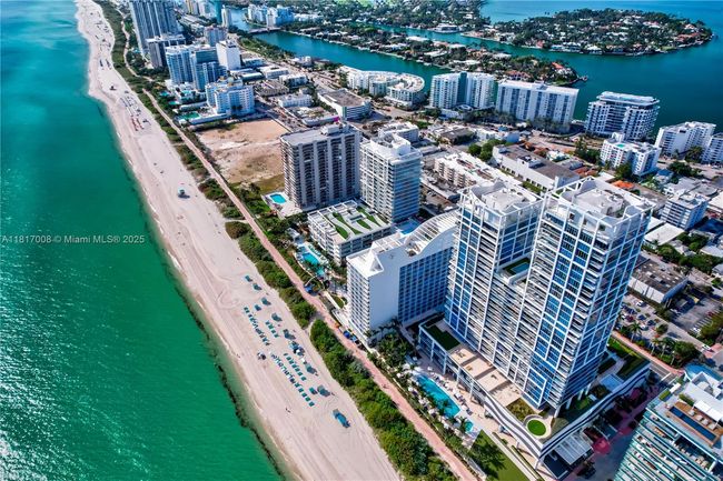 APT-405 - 6799 Collins Ave, Condo with 3 bedrooms, 3 bathrooms and null parking in Miami Beach FL | Image 33