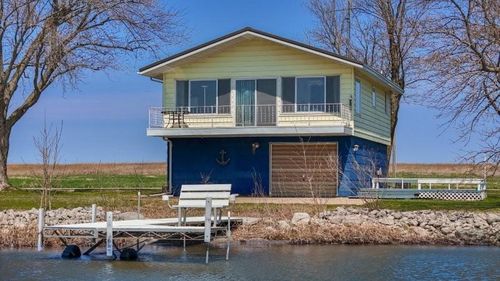 4917 105th St, Dolliver, IA, 50531-7548 | Card Image