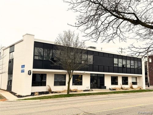 206-801 S Adams Road, Birmingham, MI, 48009 | Card Image
