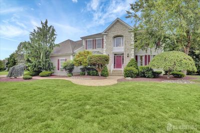 17 Chamberlin Court, House other with 4 bedrooms, 3 bathrooms and null parking in Cranbury NJ | Image 1