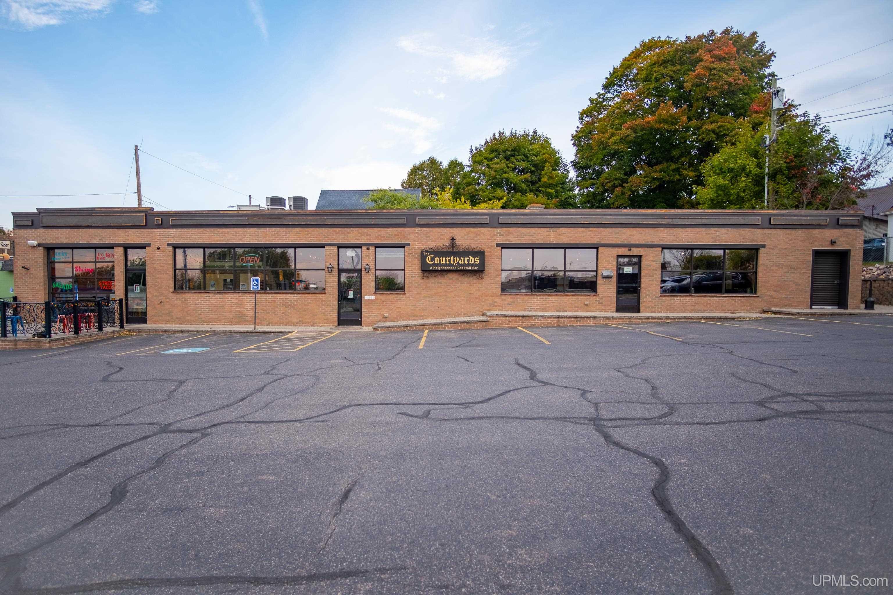 1110 Champion St, Marquette, MI 49855