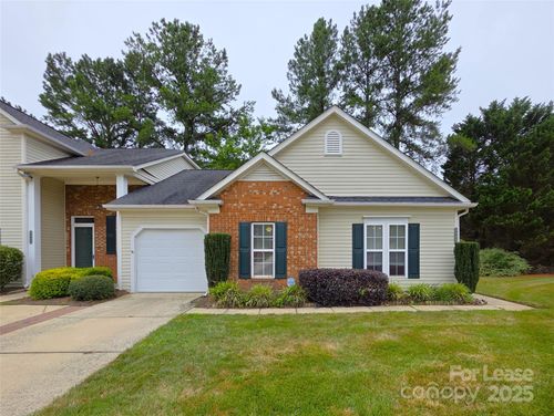 8844 Treyburn Dr, Charlotte, NC, 28216-1776 | Card Image