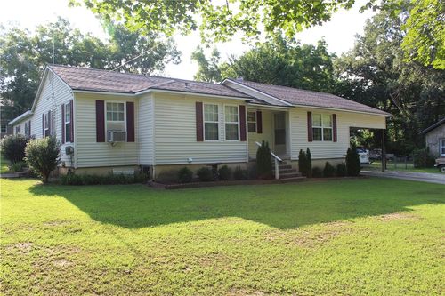 1002 N Robinson St, Harrison, AR, 72601-3016 | Card Image